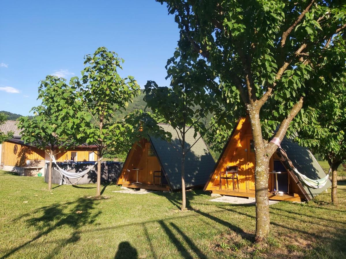 מלון טולמין Glamping Hiske Petrin מראה חיצוני תמונה