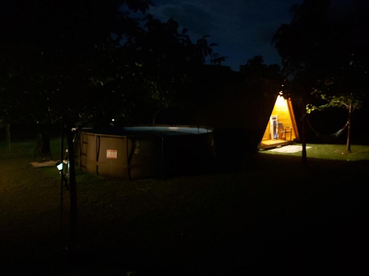 מלון טולמין Glamping Hiske Petrin מראה חיצוני תמונה